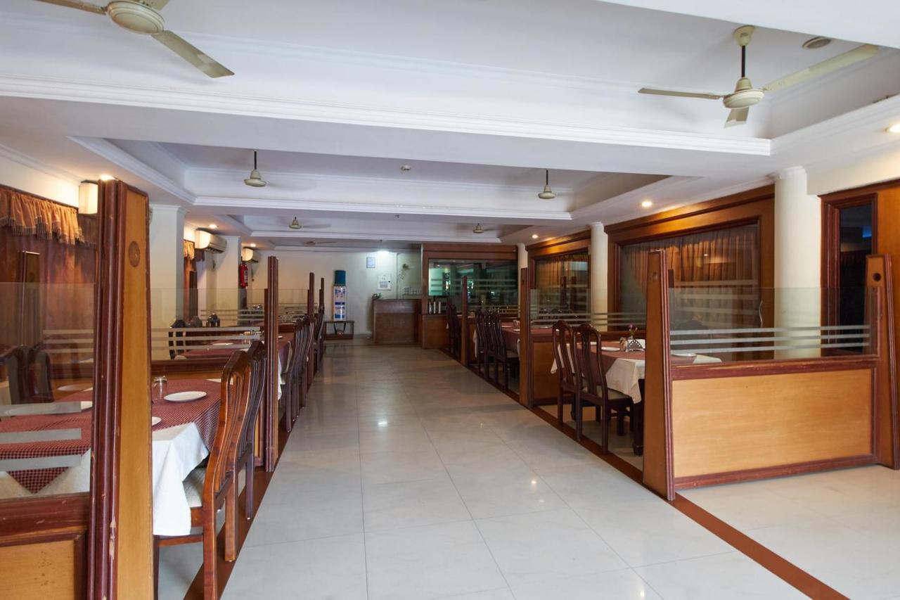 Sree Gokulam Sabari Hotel Chavakkad ภายนอก รูปภาพ